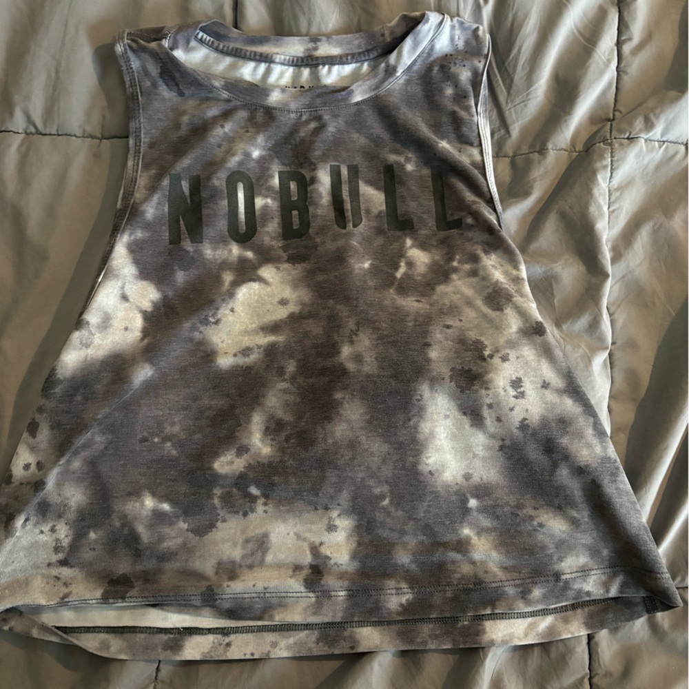 NOBULL women’s multi color Tie dyed Crop Top Size Medium!